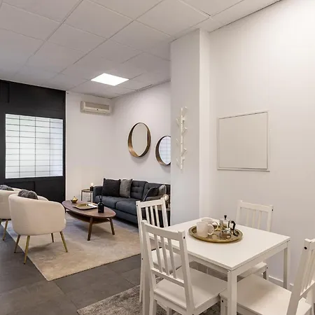 Waou Essence I Los Austrias - Corta Duracion Madrid Exterior photo